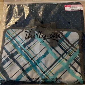 Thirty-One Dot Trio print Creative Sleeve. Brand new in bag. Never been opened
